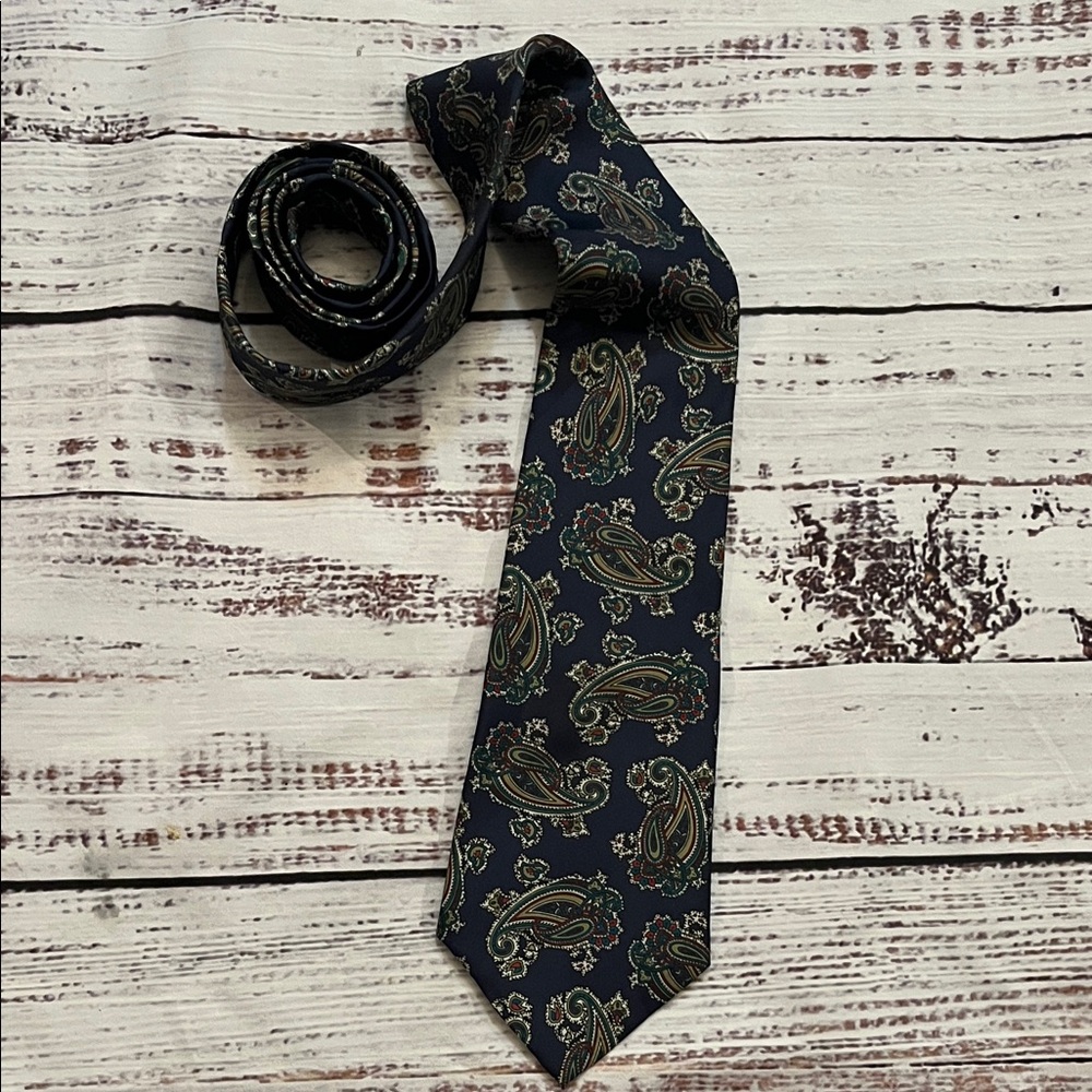 Venanzi Paisley Men's Tie